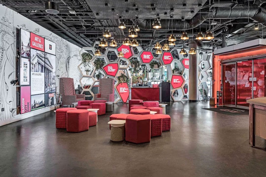 Radisson RED