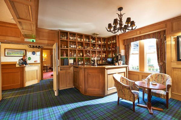 Loch Kinord Hotel