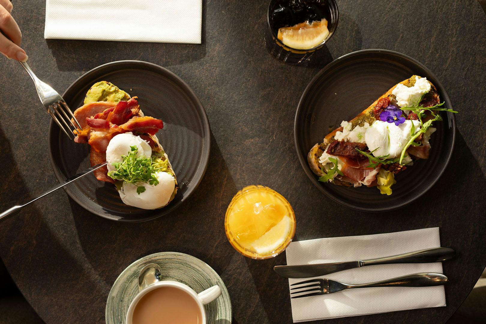 Canopy Kitchen & Courtyard