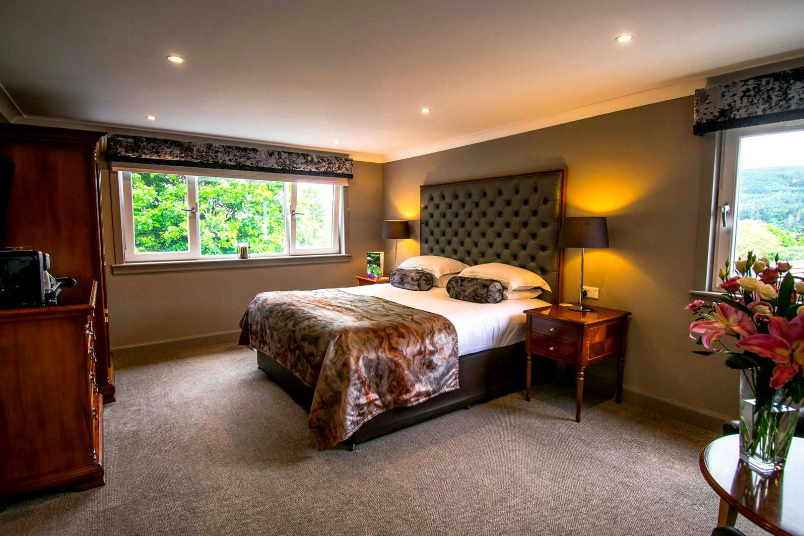 Craigmhor Lodge & Courtyard