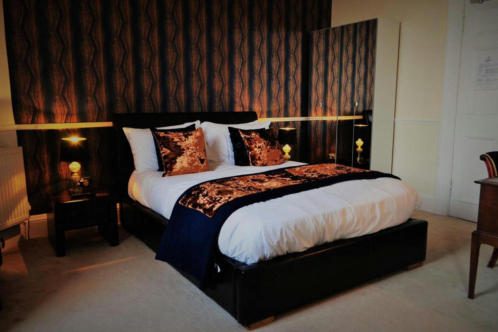 The Rocks Hotel & Restaurant