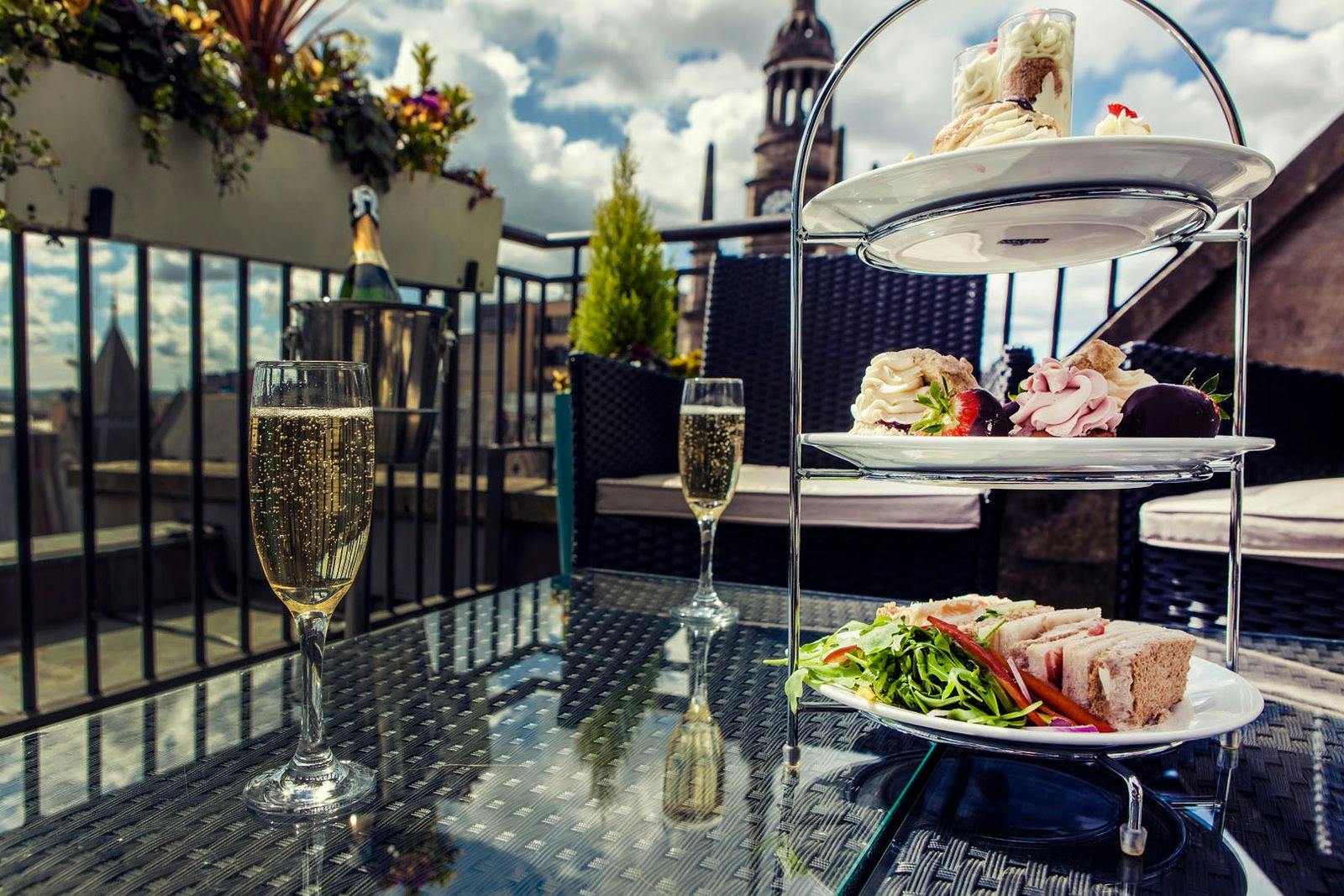 4* Carlton George Hotel