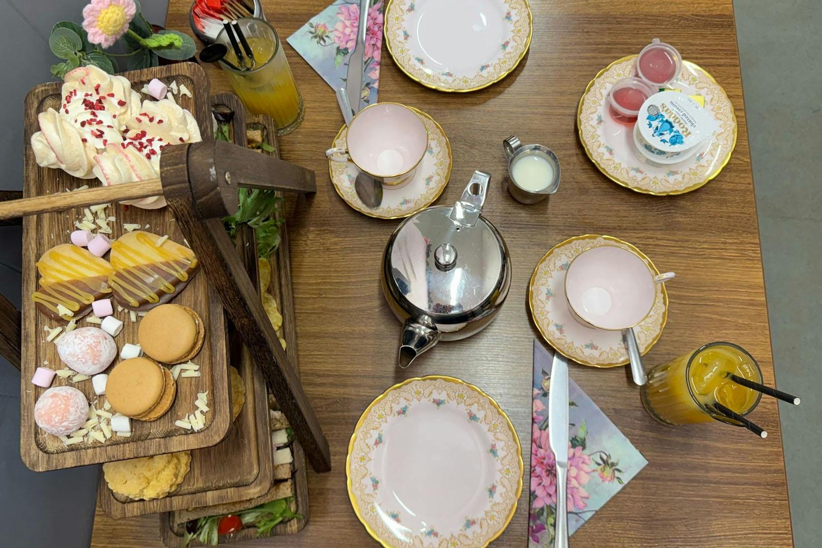 Annie's Tearoom