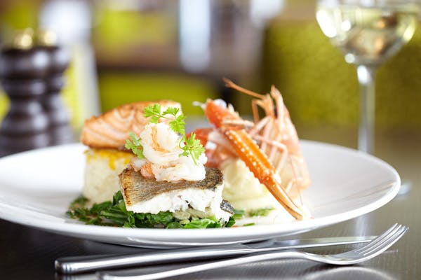 Scotts Bar & Restaurant