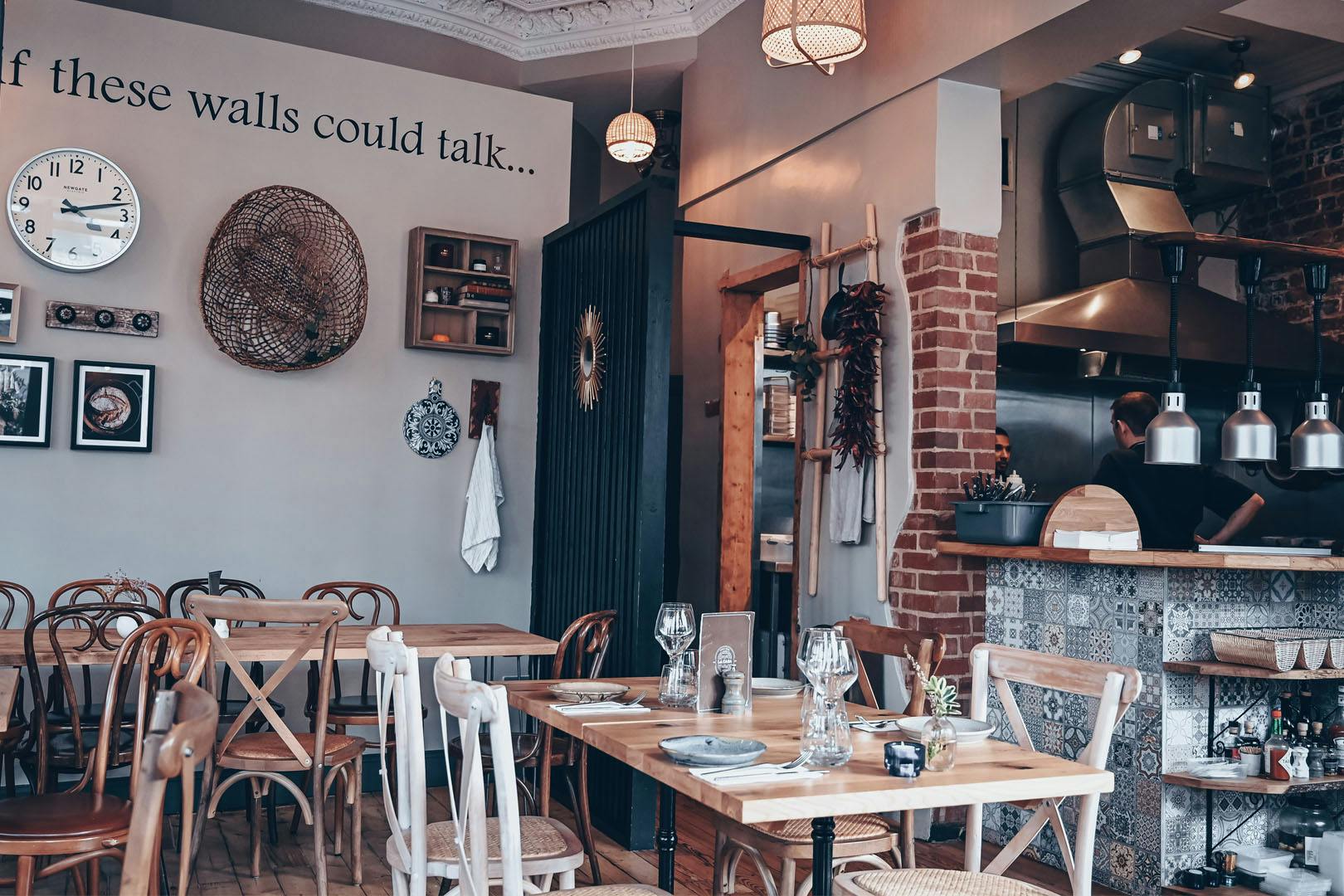 La Casa, Newington