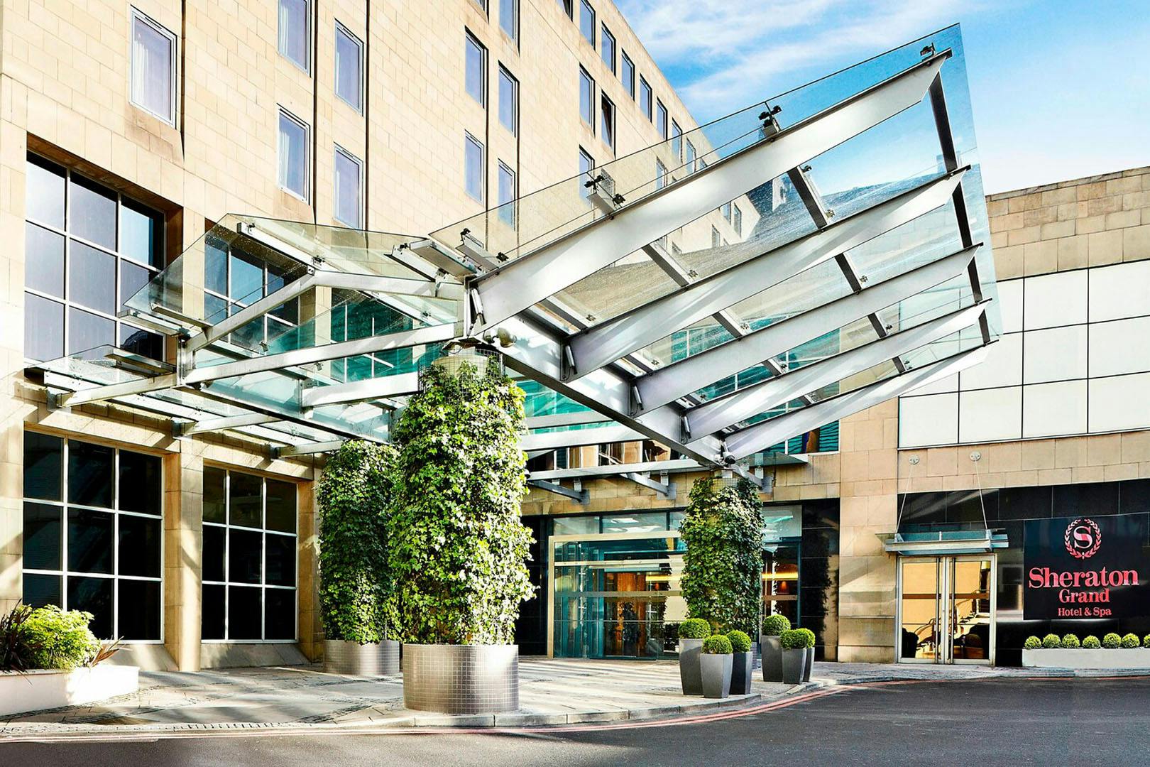 Sheraton Grand Hotel & Spa