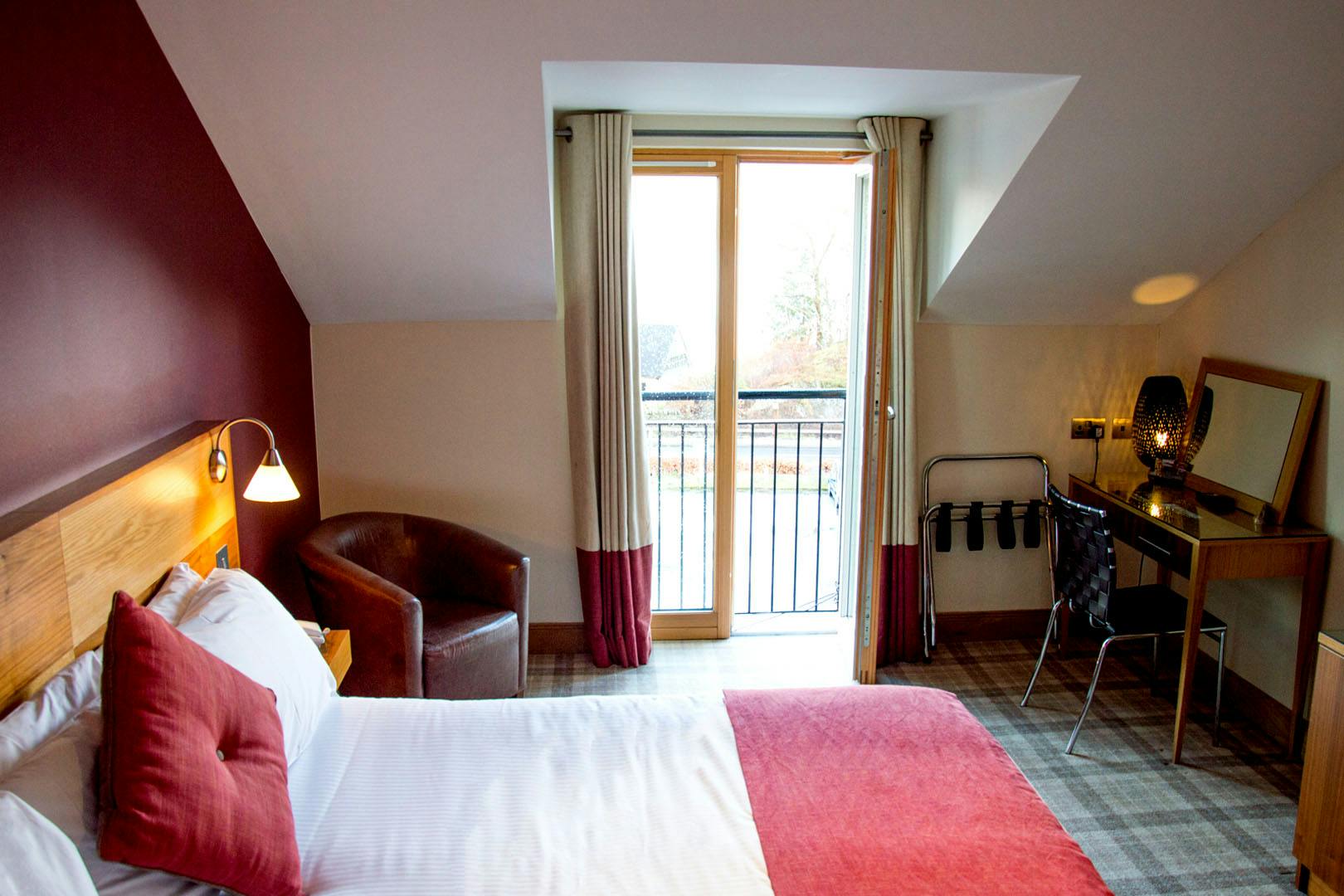 4* The Inn on Loch Lomond