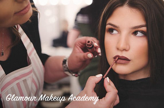  Glamour Makeup Academy