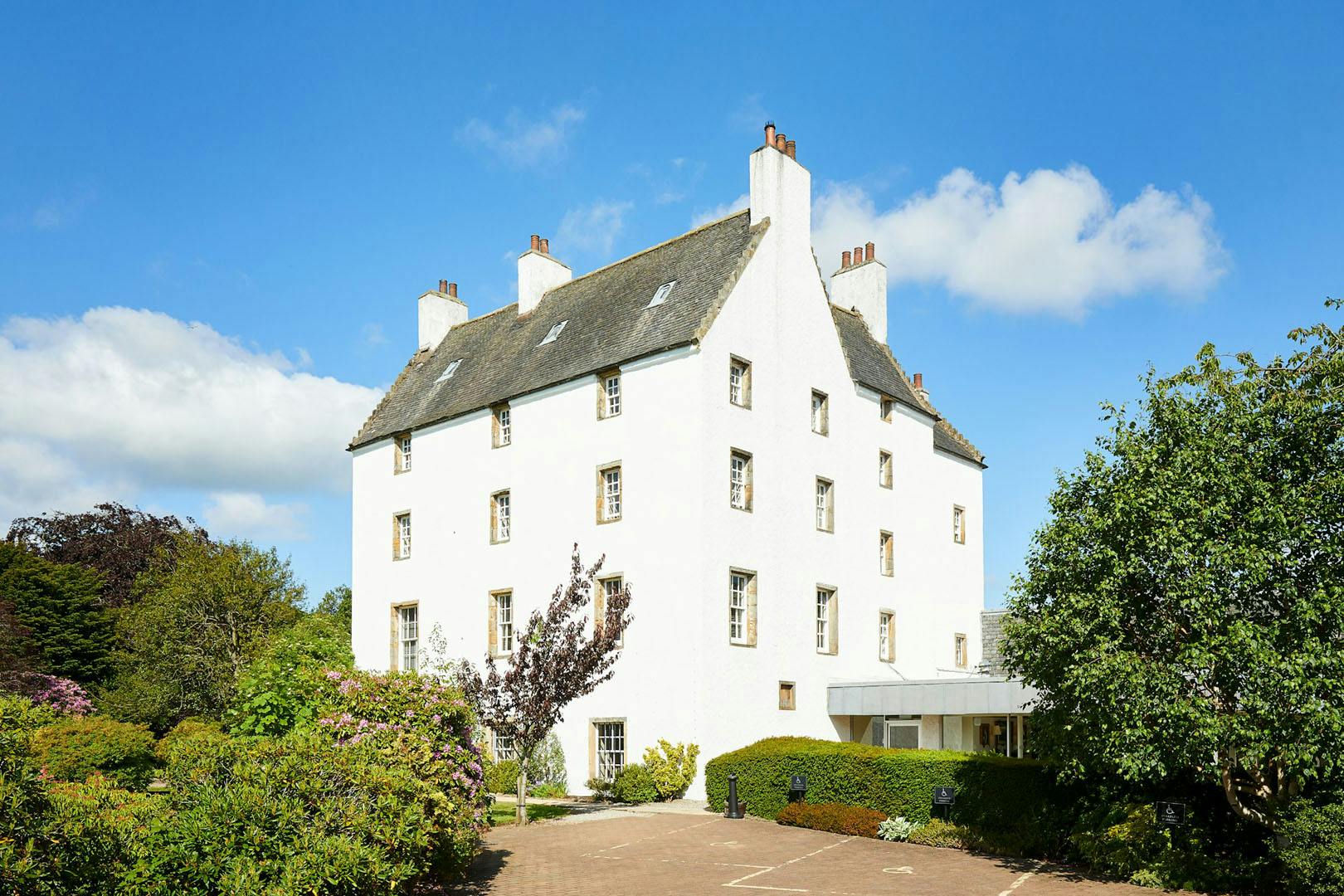 Macdonald Houstoun House Hotel