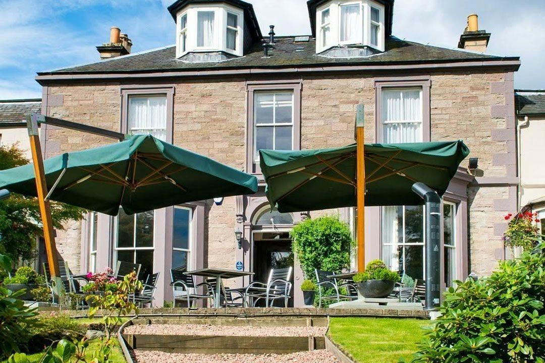 4* Parklands Hotel