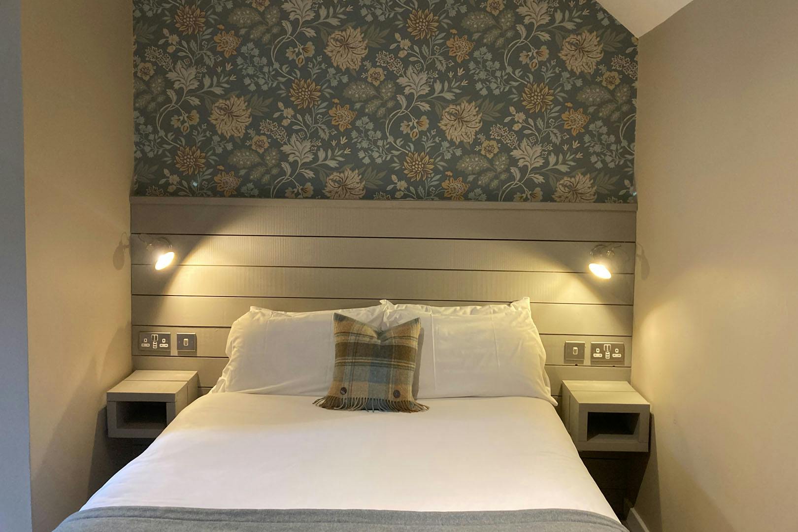 West Port Hotel