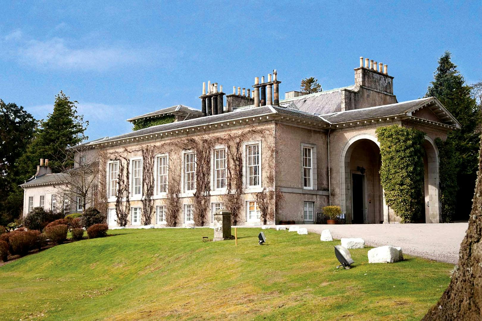 4* Thainstone House