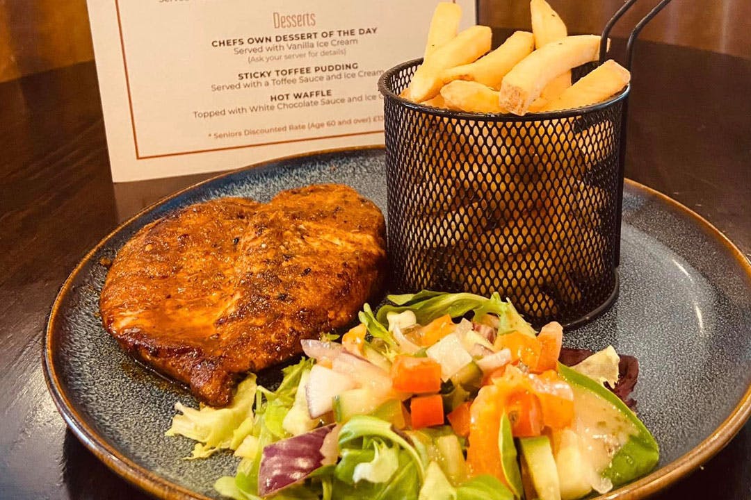 Icons Sports Bar & Grill