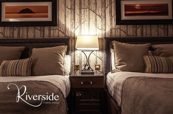 Riverside Lodge Hotel