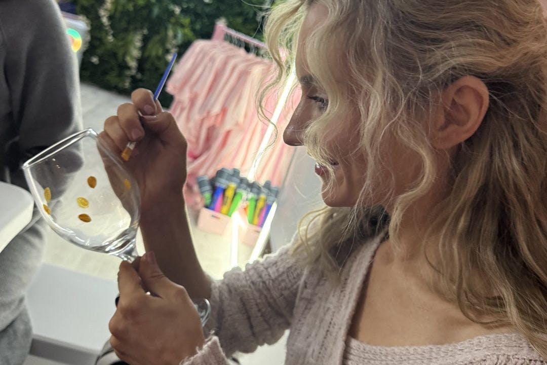 Paint & Sip at Little Luxe Lounge